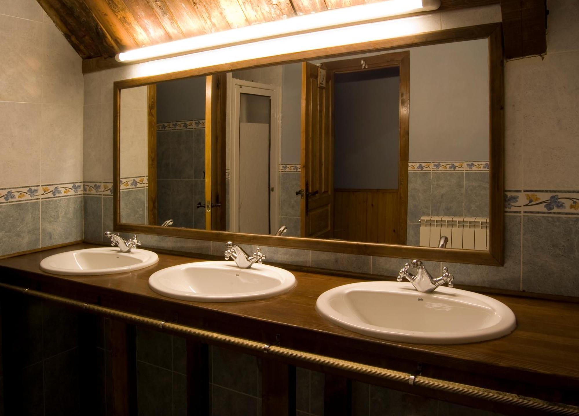 Albergue-Refugio Sargantana Canfranc Rum bild